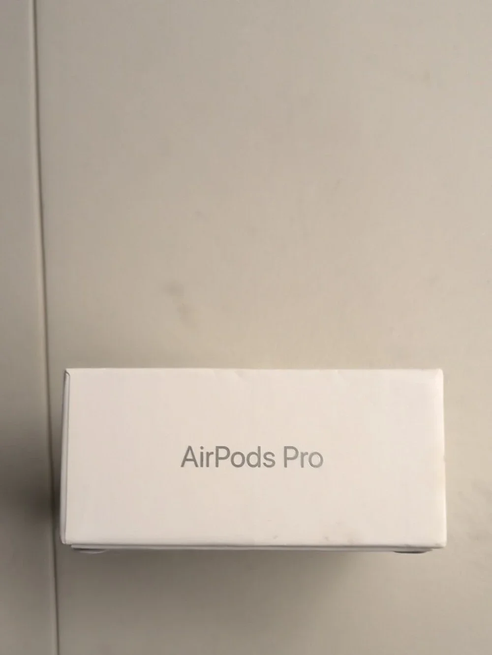 Apple AirPods Pro (2nd Gen) Charging Case - White